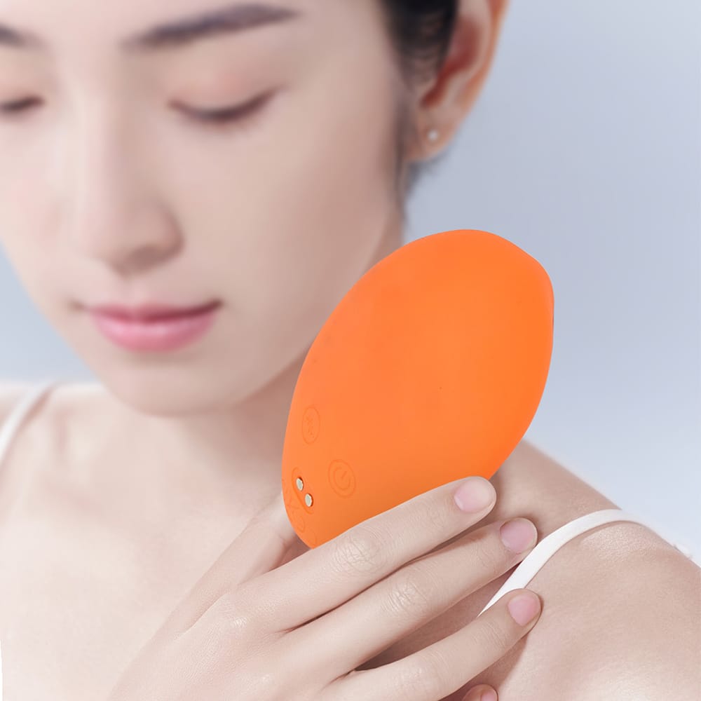 The Pebble — Palm Vibrator